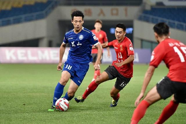 意大利杯-弗拉霍维奇破门 尤文图斯4-0卡利亚里